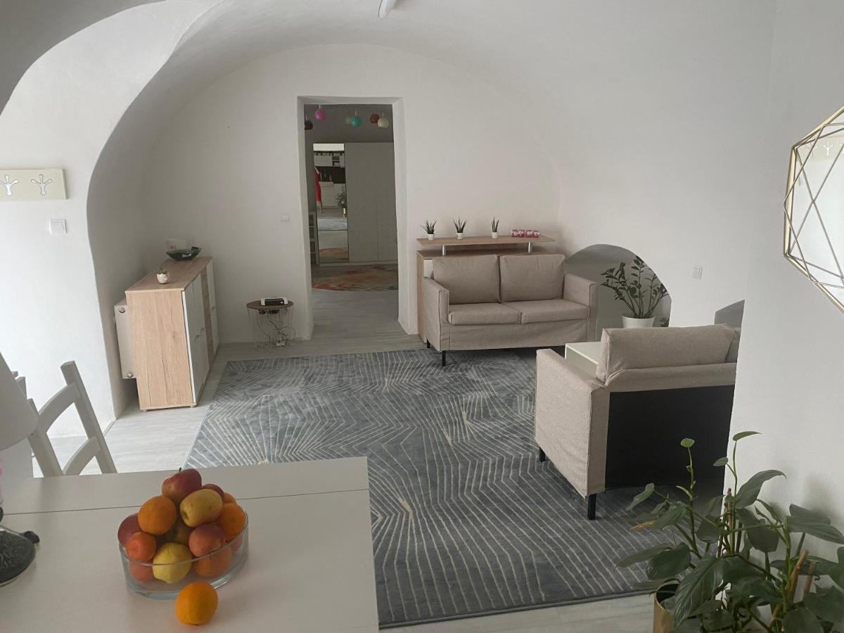 Apartman Fabrik Hainburg an der Donau Exterior foto