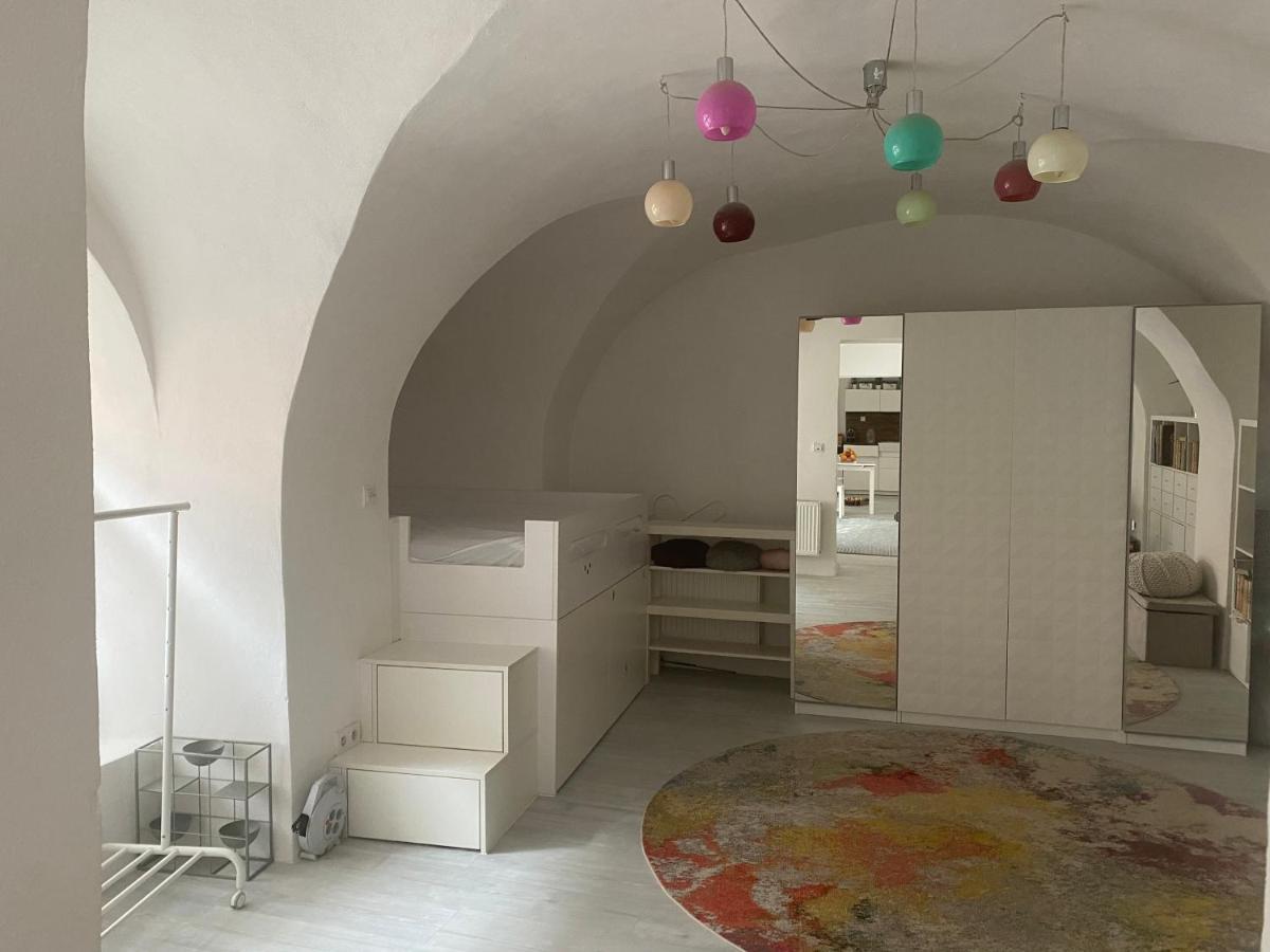 Apartman Fabrik Hainburg an der Donau Exterior foto