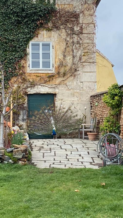 Apartman Fabrik Hainburg an der Donau Exterior foto